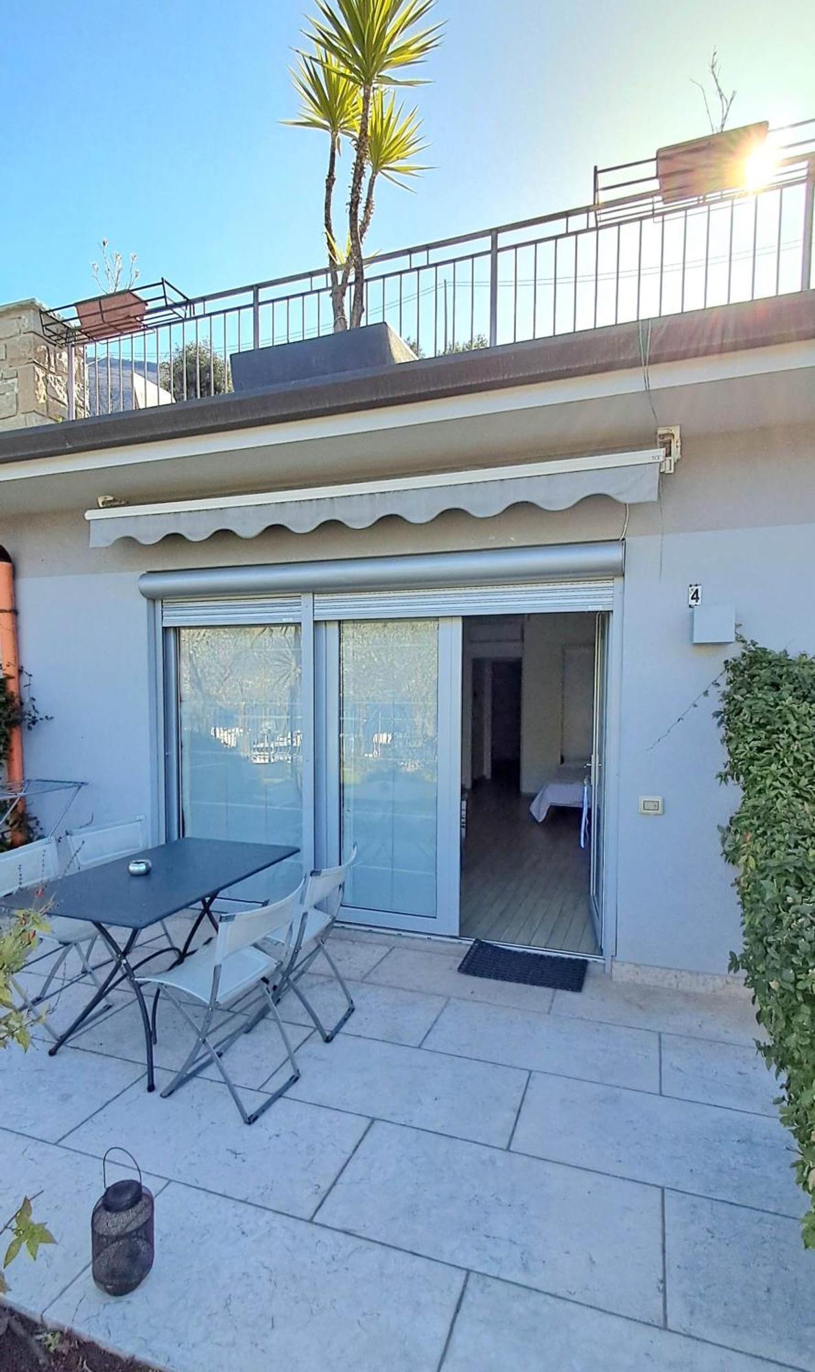 Villa Treccani Apartments Мальчезине Экстерьер фото